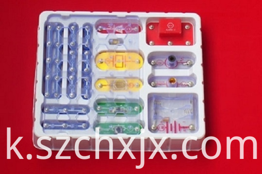 Лиття та зразки Molding and Samples